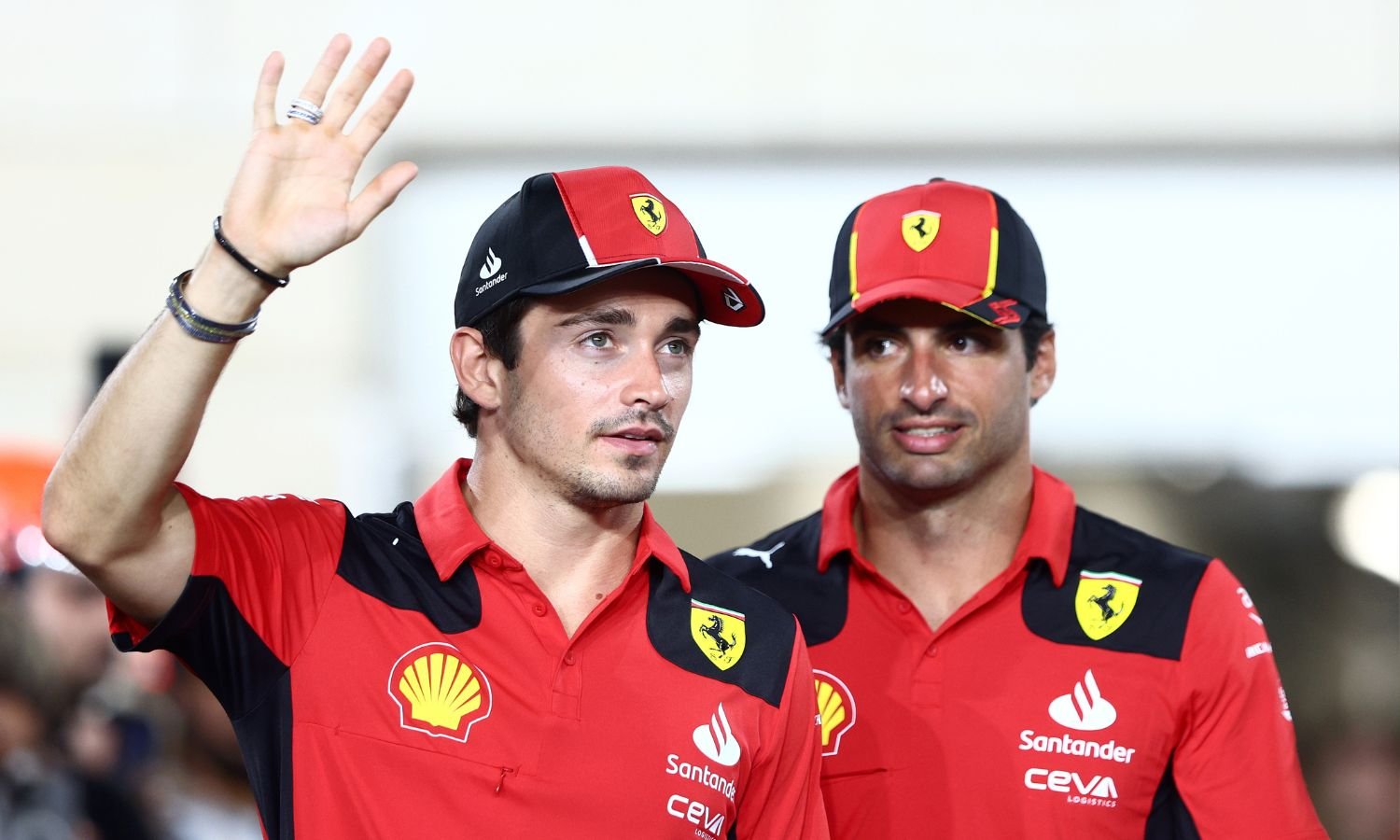 Los pilotos de Ferrari, Charles Leclerc y Carlos Sainz, en la temporada 2023