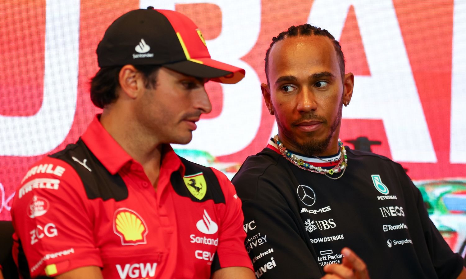 Lewis Hamilton y Carlos Sainz en la temporada 2023 de Fórmula 1
